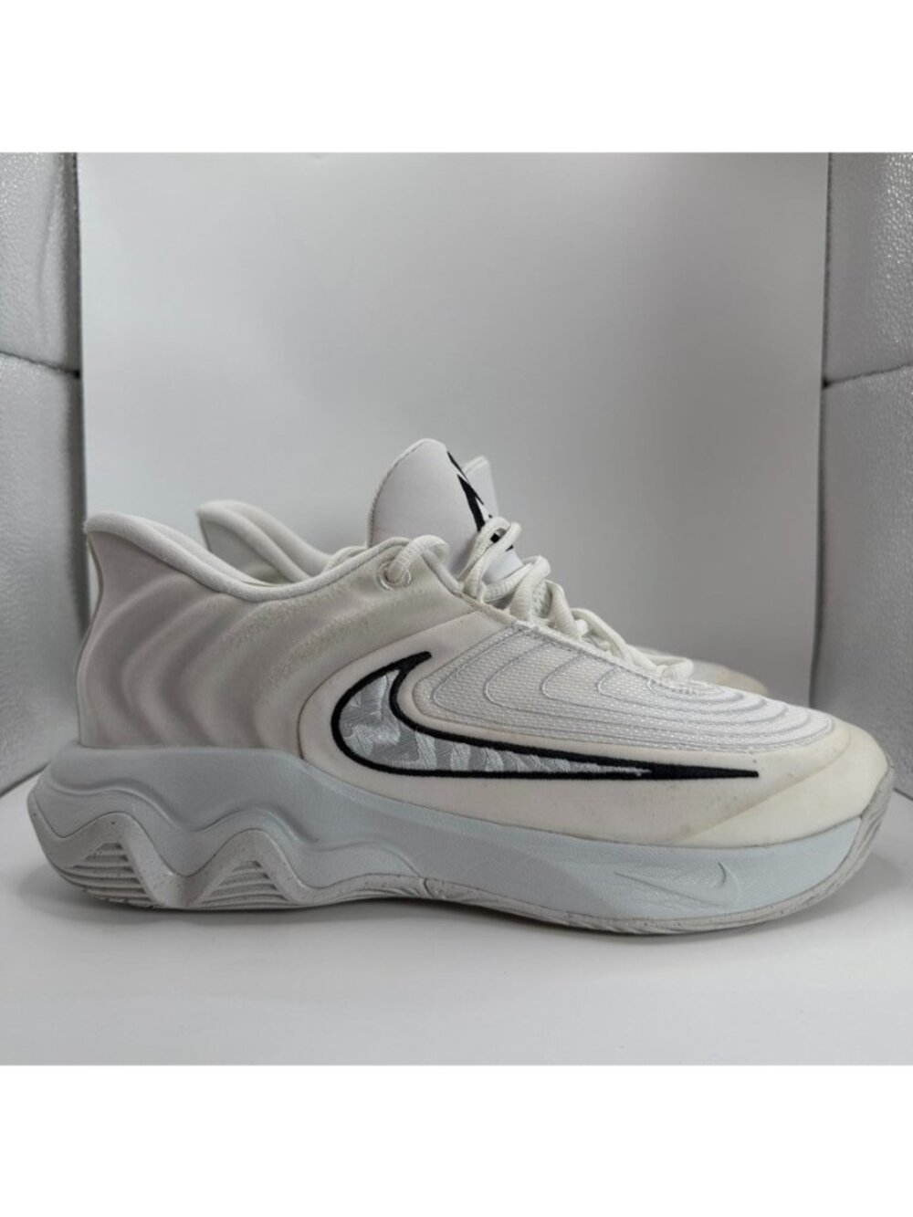 Nike Giannis Immortality 4 Shoes Mens Size 8 White Pure Platinum Running Gym